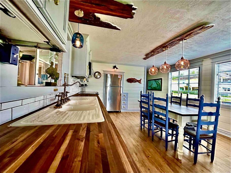 The Spotted Tail Villa Hackberry Bagian luar foto