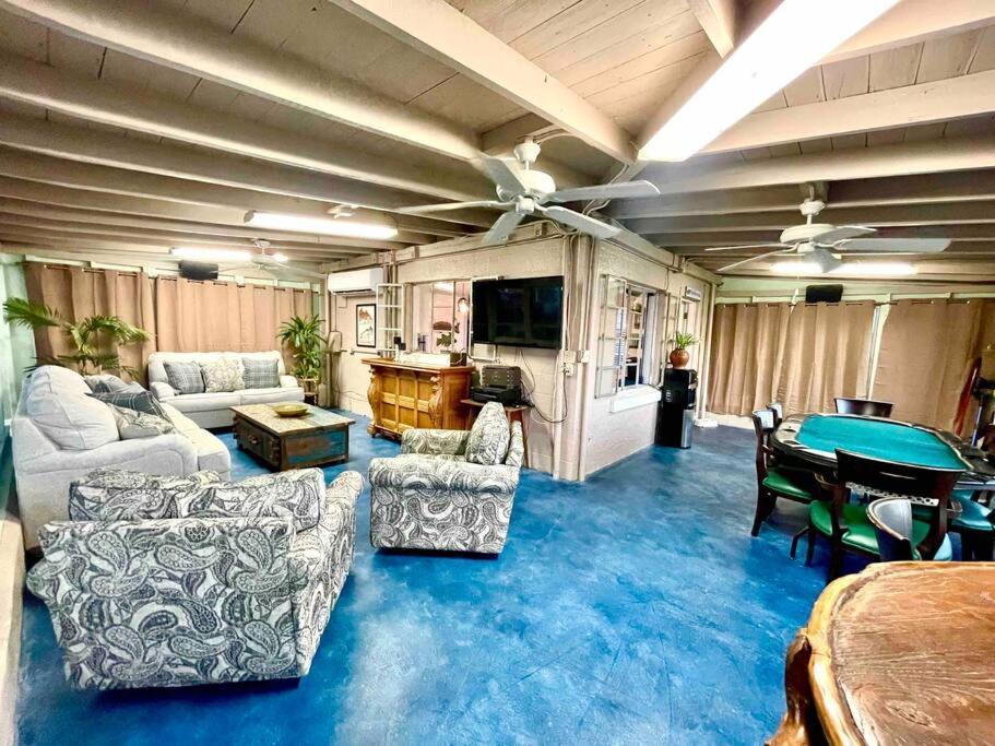The Spotted Tail Villa Hackberry Bagian luar foto