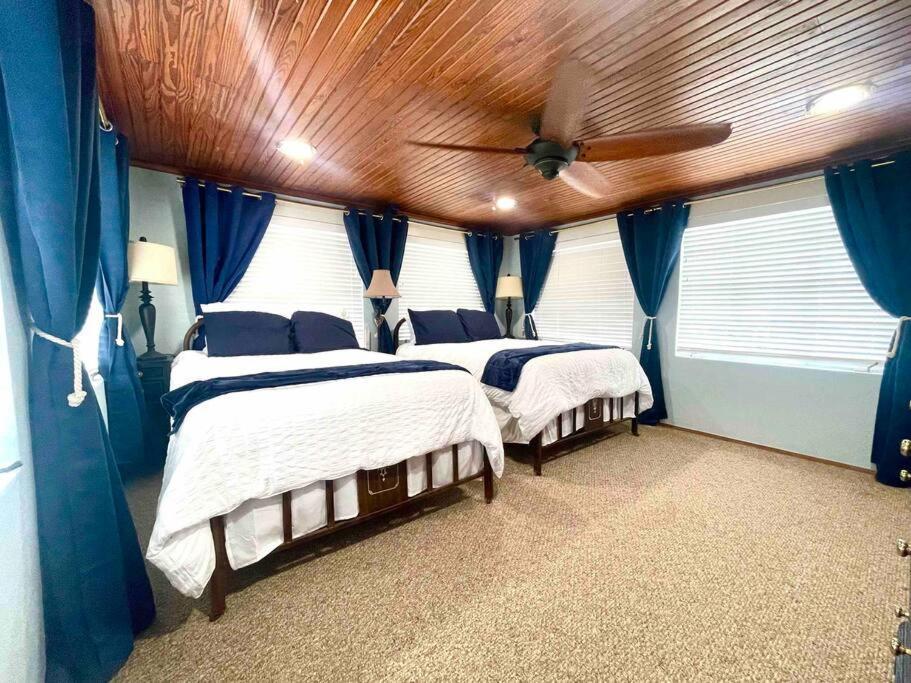 The Spotted Tail Villa Hackberry Bagian luar foto